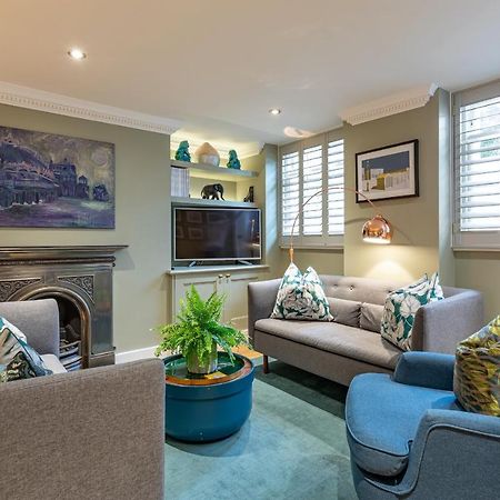 Beaches Brighton - Luxury Seafront Accommodation Екстер'єр фото