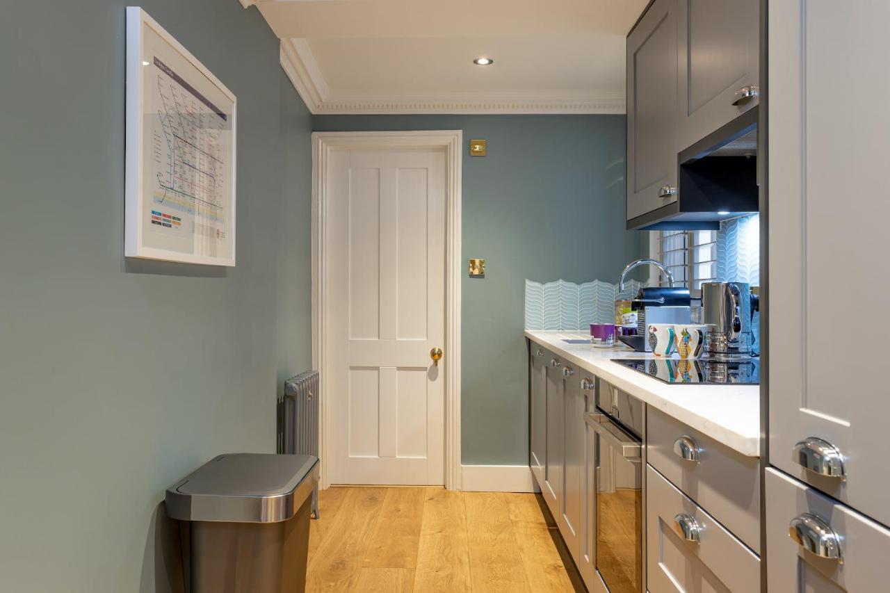 Beaches Brighton - Luxury Seafront Accommodation Екстер'єр фото