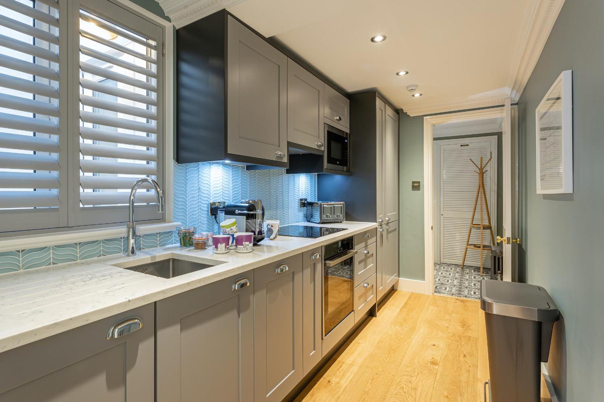 Beaches Brighton - Luxury Seafront Accommodation Екстер'єр фото